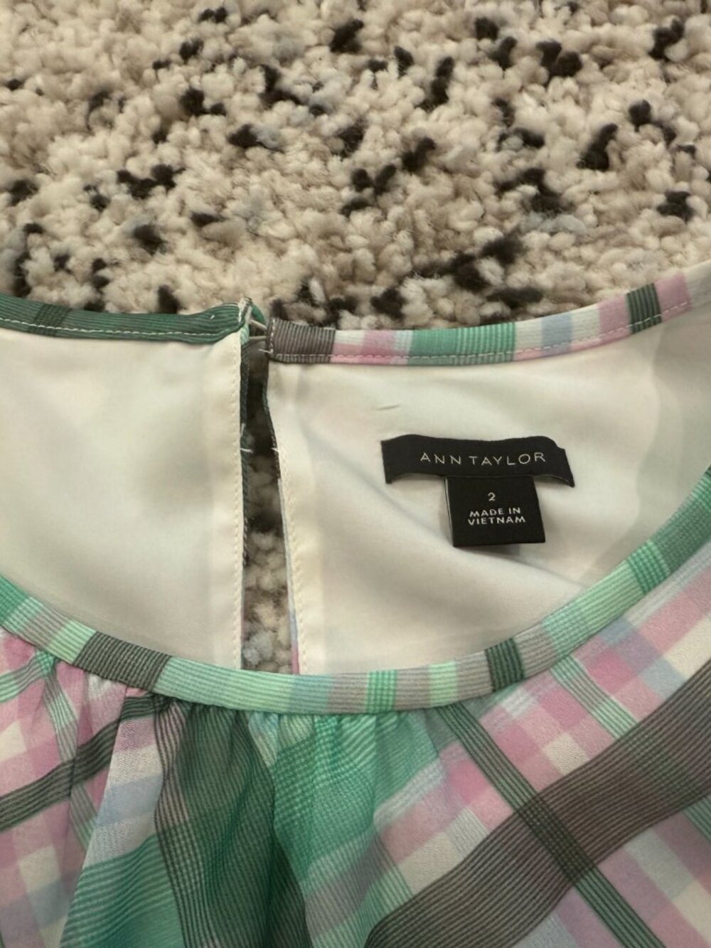 Ann Taylor Plaid Flutter Sleeve Drop Waist Dress Size 2 Green Pink Sheer - Picture 8 of 8